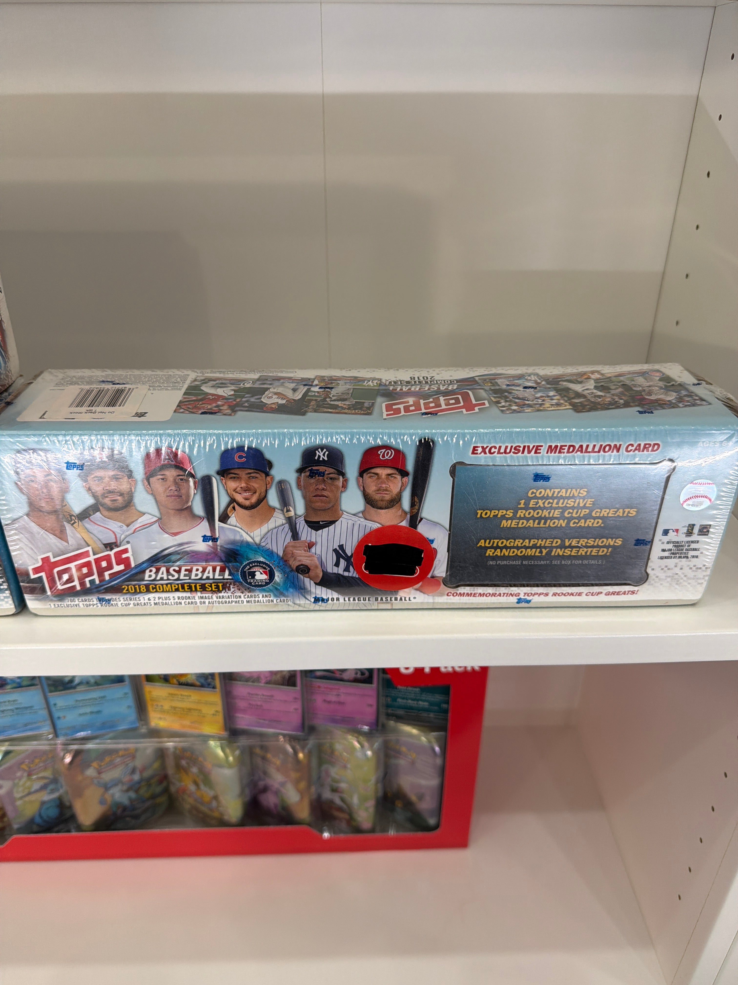 Topps 2018 Complete Set Exclusive Medallion
